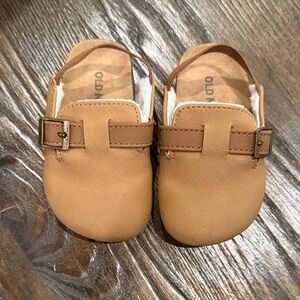 Old Navy Brown Kids Moccasins with Buckle